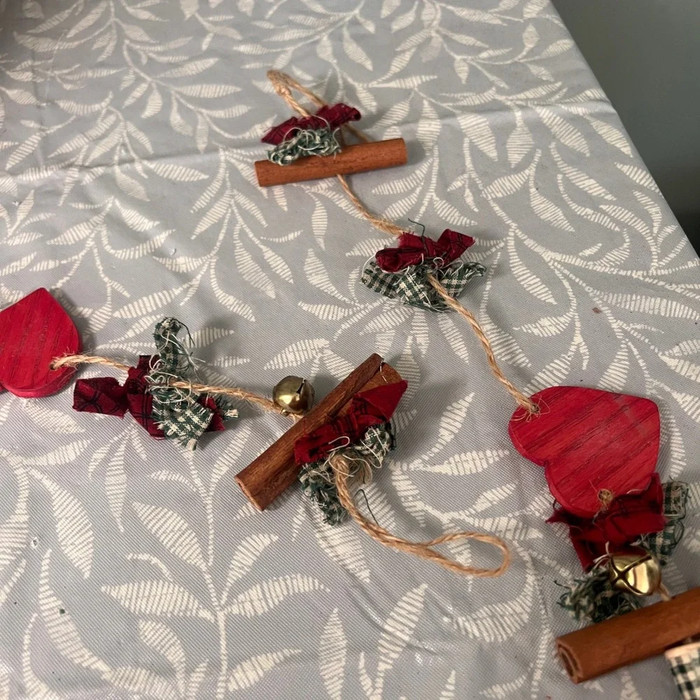 Vintage Rustic Christmas Garland Wooden Teddy Bear Gingerbread Cinnamon Sticks